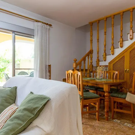 Casa Con Jardin A Pocos Pasos Del Mar Сasa de vacaciones