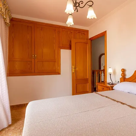 Casa Con Jardin A Pocos Pasos Del Mar *