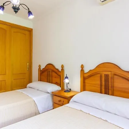 Casa Con Jardin A Pocos Pasos Del Mar